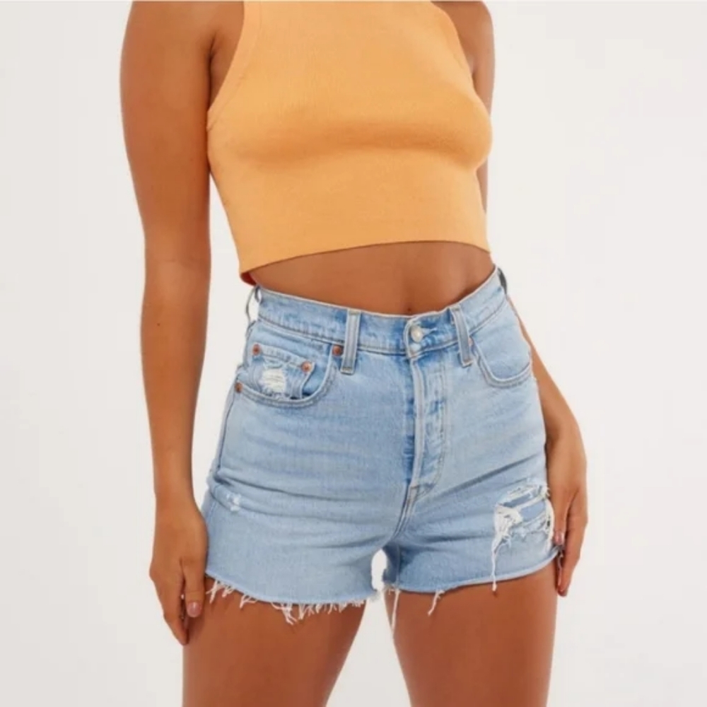 LEVI'S Ribcage Jean Shorts Tango Pulse